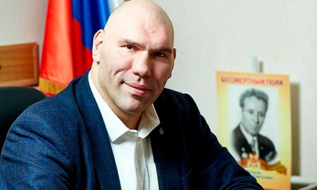 Валуєв називає своїх собак коронавірусами Валуєв називає своїх собак коронавірусами