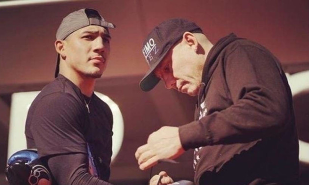 Батько Лопеса зробив сміливий прогноз на бій Теофімо з Хейні Батько Лопеса зробив сміливий прогноз на бій Теофімо з Хейні