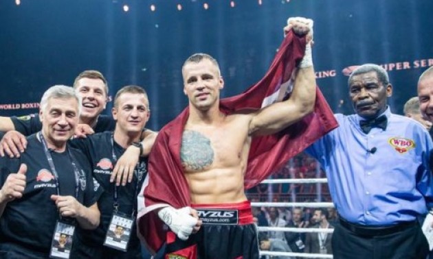 Брієдіс став новим чемпіоном світу у важкій вазі