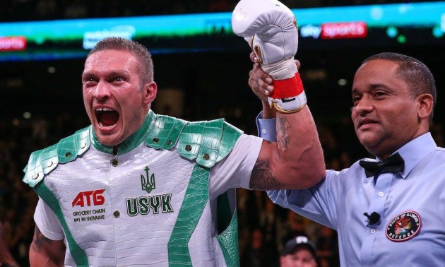 Тренер Гассієв: В Усика немає хорошого удару для суперважкого дивізіону Тренер Гассієв: В Усика немає хорошого удару для суперважкого дивізіону