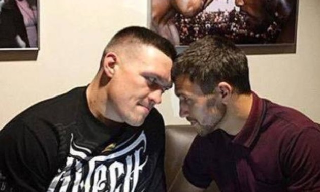 Усик підтримав Ломаченка за відео із російським спецназом Усик підтримав Ломаченка за відео із російським спецназом