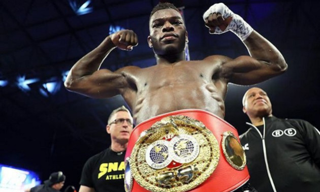 Коммі проведе добровільний захист пояса проти Бельтрана Коммі проведе добровільний захист пояса проти Бельтрана