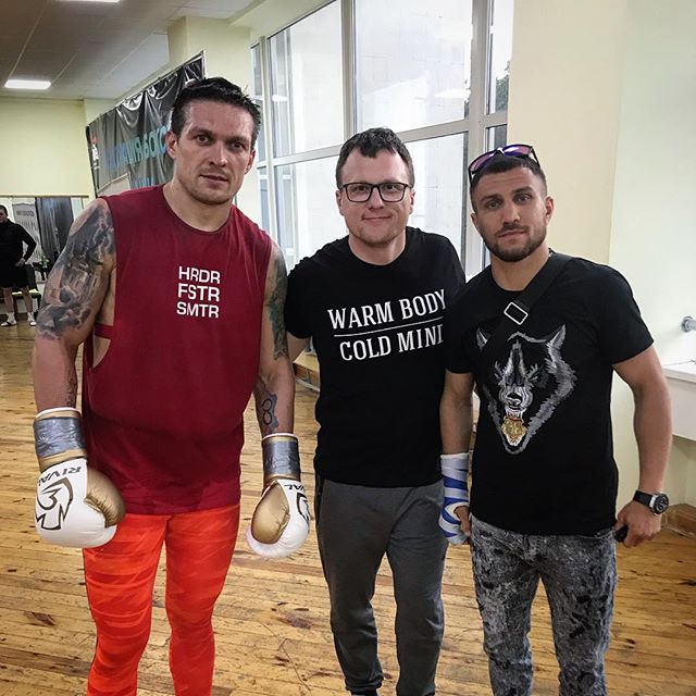 Усик разом із Ломаченком готується до дебюту в суперважкій вазі Усик разом із Ломаченком готується до дебюту в суперважкій вазі
