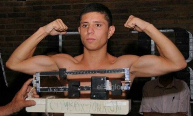 Мексиканський боксер помер у віці 21 року