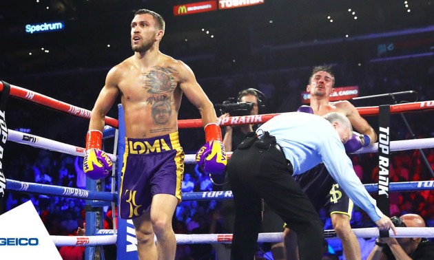 Убивчий третій раунд від Ломаченка. Кроллу врятував гонг Убивчий третій раунд від Ломаченка. Кроллу врятував гонг