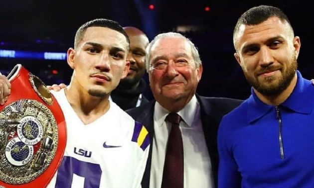 Бій Ломаченко - Лопес не відбудеться без глядачів – Арум Бій Ломаченко - Лопес не відбудеться без глядачів – Арум