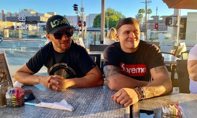 Ломаченко посів третє, а Усик - шосте місце в рейтингу найкращих боксерів світу Ломаченко посів третє, а Усик - шосте місце в рейтингу найкращих боксерів світу