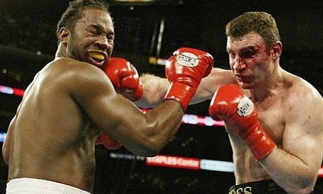 За бій проти Льюїса Віталій Кличко заробив 1,4 мільйона доларів За бій проти Льюїса Віталій Кличко заробив 1,4 мільйона доларів