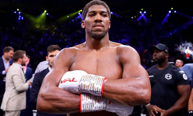 Джошуа може віддати пояс WBO Усику Джошуа може віддати пояс WBO Усику