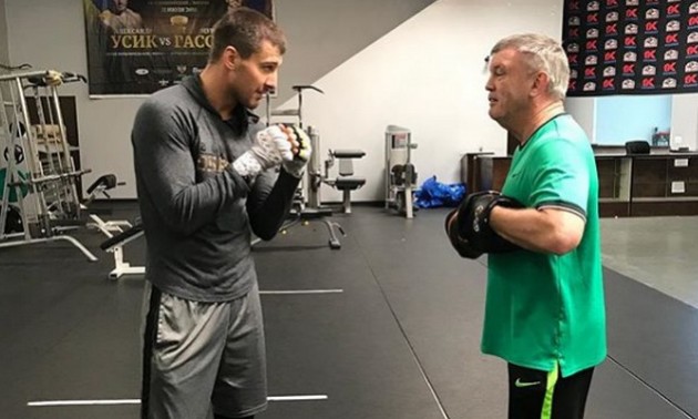 Гвоздник розпочав останній тиждень спарингів перед боєм  Гвоздник розпочав останній тиждень спарингів перед боєм