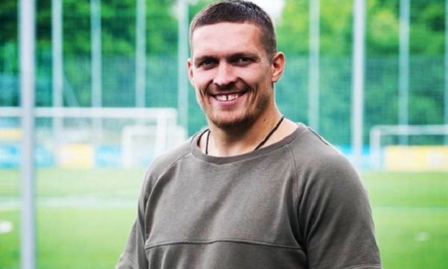 Команда Усика має намір перенести бій українця  Команда Усика має намір перенести бій українця