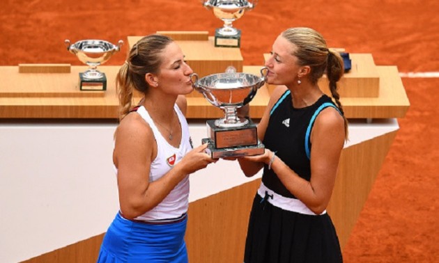 Бабош і Младенович тріумфували в парному розряді Ролан Гаррос