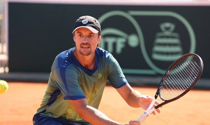 Молчанов - в четвертьфинале парного турнира ATP в Тель-Авиве