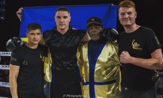 Небитий український супертяж: В Африці люди ледве не моляться на мене Небитий український супертяж: В Африці люди ледве не моляться на мене