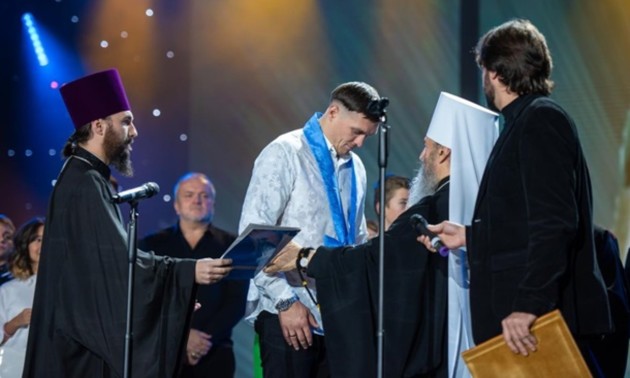 Усик: Митрополит Онуфрій - абсолютний чемпіон світу в своїй справі незалежно від вагової категорії Усик: Митрополит Онуфрій - абсолютний чемпіон світу в своїй справі незалежно від вагової категорії