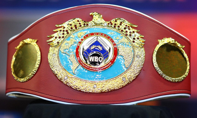 У WBO підтвердили, що бій Альварес - Сміт відбудеться влітку