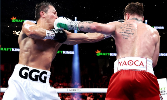 Канело победил Головкина и защитил титул абсолютного чемпиона мира