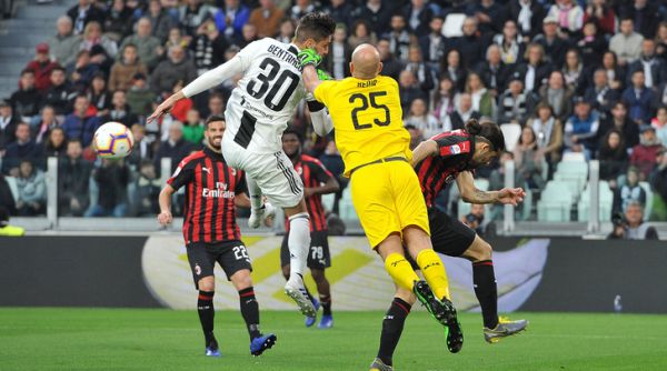 Серія А. 31 тур. "Ювентус" у вольовому стилі б'є "Мілан", успіх "Роми"