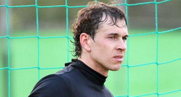 Офіційно. Екс-кіпер збірної України гратиме за "Інгулець" Офіційно. Екс-кіпер збірної України гратиме за "Інгулець"