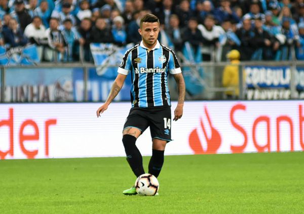 "Шахтар" цікавиться трансферною ціллю "Барселони" та "Ман Сіті"