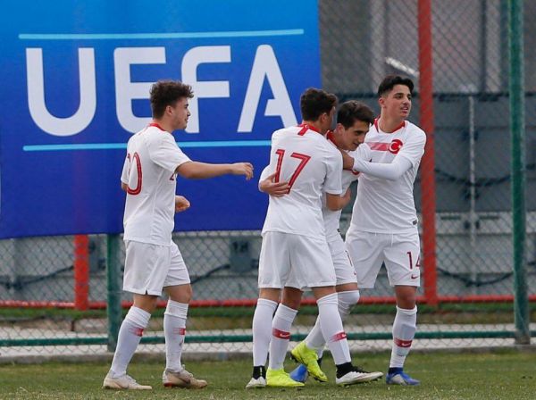 "Шахтар" націлився на хавбека "Фенербахче"