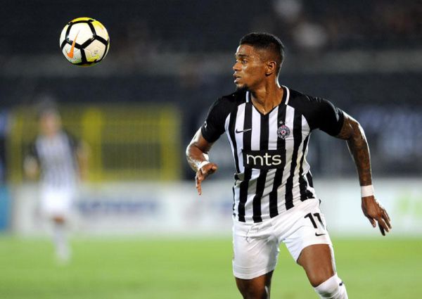 Балканський клуб не відпустив африканця в "Динамо"