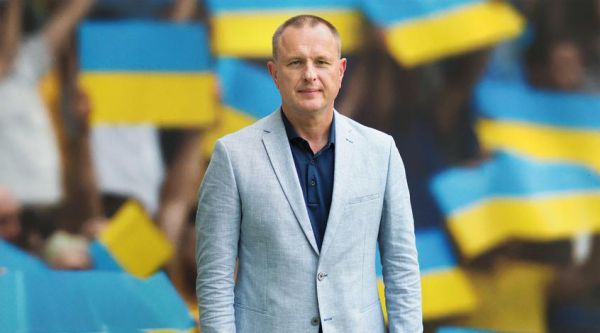 Гендиректор "Львова" розповів, на скільки там врізали зарплатню Гендиректор "Львова" розповів, на скільки там врізали зарплатню