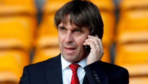 Шеф УПЛ зібрався покинути свій пост Шеф УПЛ зібрався покинути свій пост