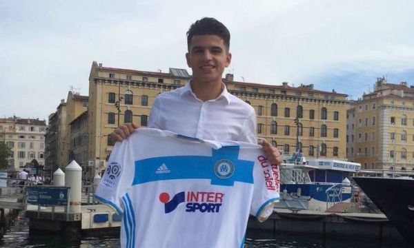 "Арсенал" плюнув на Матвієнка, "Шахтарю" дають українця з Португалії, черговий провал "Динамо" "Арсенал" плюнув на Матвієнка, "Шахтарю" дають українця з Португалії, черговий провал "Динамо"