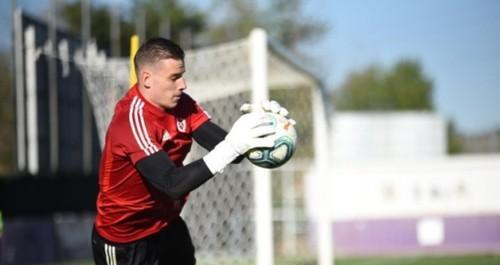 Іспанська преса: Наступного року Лунін стане дублером у "Реалі" Іспанська преса: Наступного року Лунін стане дублером у "Реалі"