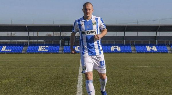 Кравця носять на руках у новому клубі Кравця носять на руках у новому клубі