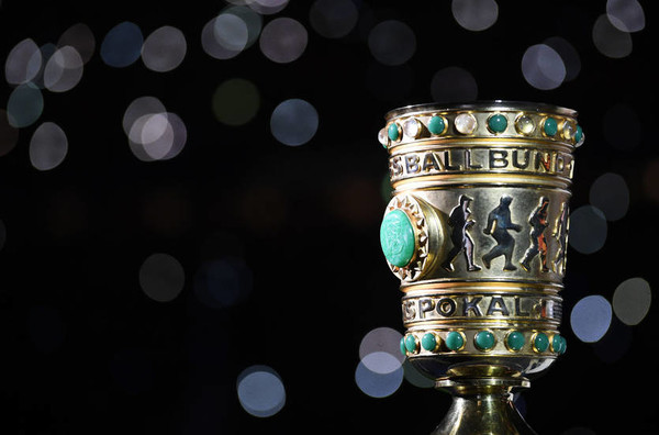 Кубок Німеччини. "Байєр" - перший півфіналіст