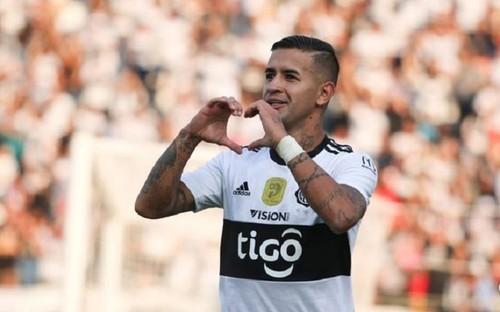 Дерліс забив красивий гол у чемпіонаті Парагваю (ВІДЕО)