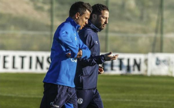 "Шальке" визначився з долею Коноплянки "Шальке" визначився з долею Коноплянки