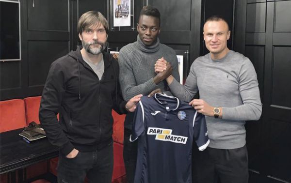 Офіційно. Донецький клуб підписав африканського форварда Офіційно. Донецький клуб підписав африканського форварда