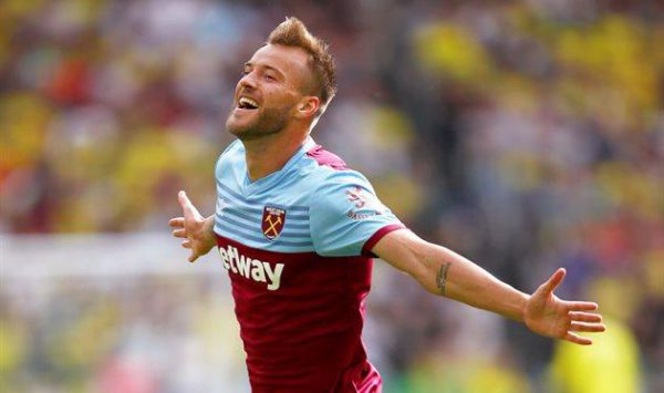 Фанати "Вест Хема" вже носять Ярмоленка на руках