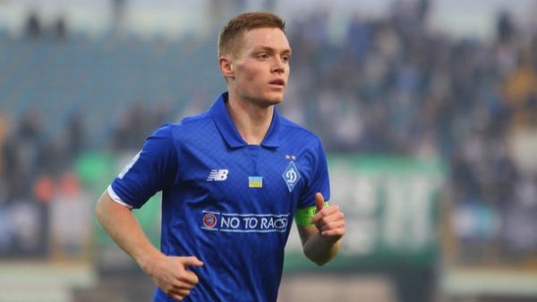 Лідер "Динамо" здивував яскравим образом (ФОТО)  Лідер "Динамо" здивував яскравим образом (ФОТО)