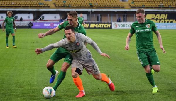 "Шахтар" перервав безпрограшну серію, "Зоря" вийшла на друге місце "Шахтар" перервав безпрограшну серію, "Зоря" вийшла на друге місце