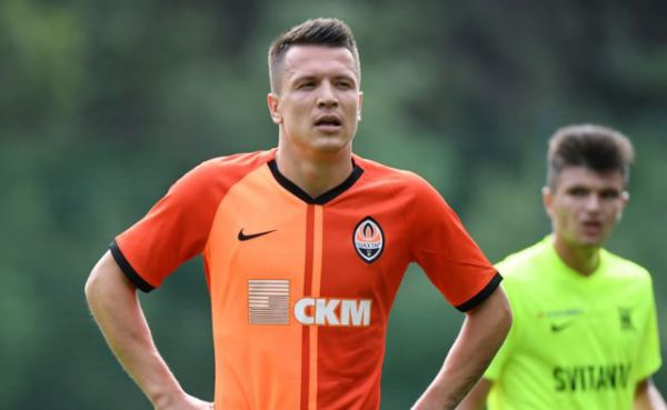 Коноплянка: Цей суддя постійно мене дістає Коноплянка: Цей суддя постійно мене дістає