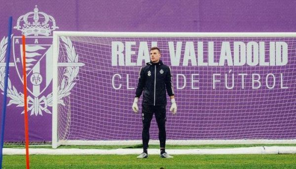 Офіційно. Лунін став гравцем "Ов'єдо"