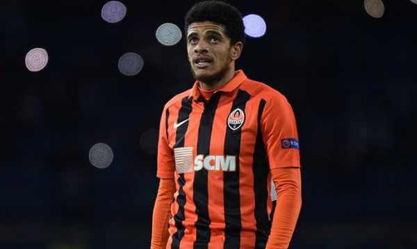 "Динамо" візьме іноземного хавбека, "Шахтар" торгує Тайсона "Динамо" візьме іноземного хавбека, "Шахтар" торгує Тайсона