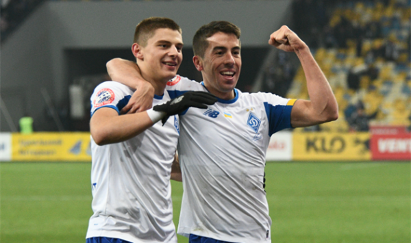 Легіонер "Динамо" сватає Миколенка до Європи