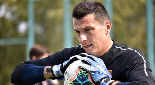 Худжамов: Навряд чи "Бенфіка" зможе забрати Трубіна у "Шахтаря" Худжамов: Навряд чи "Бенфіка" зможе забрати Трубіна у "Шахтаря"