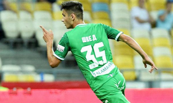 "Динамо" бореться за лідера "Карпат" з клубом Прімери "Динамо" бореться за лідера "Карпат" з клубом Прімери