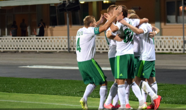 Нічия "Арсеналу" та "Олімпіка", "Карпати" програли "Чорноморцю" Нічия "Арсеналу" та "Олімпіка", "Карпати" програли "Чорноморцю"