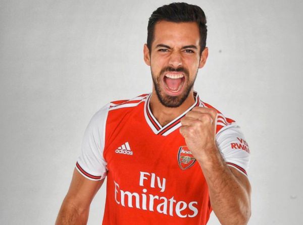 "Арсенал" плюнув на Матвієнка, "Шахтарю" дають українця з Португалії, черговий провал "Динамо" "Арсенал" плюнув на Матвієнка, "Шахтарю" дають українця з Португалії, черговий провал "Динамо"