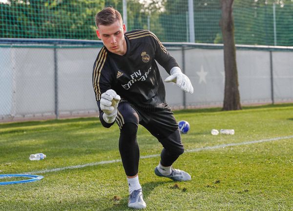 Лунін готовий піти з "Реалу" Лунін готовий піти з "Реалу"