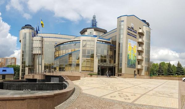 Офіційно. Матчі УПЛ та Кубка України перенесено