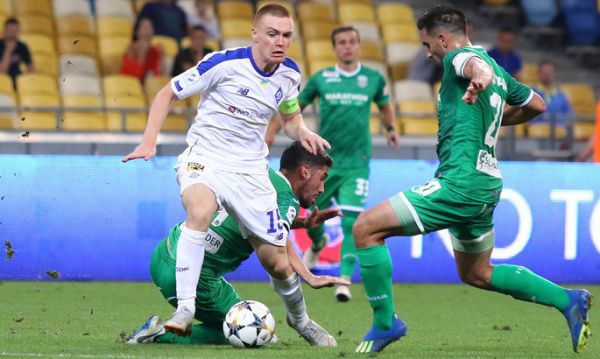 "Динамо" - "Карпати". ОНЛАЙН "Динамо" - "Карпати". ОНЛАЙН