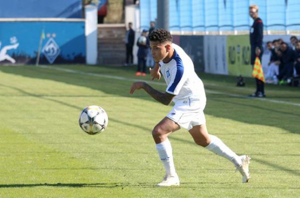 "Динамо" продасть свого легіонера у чемпіонат Португалії "Динамо" продасть свого легіонера у чемпіонат Португалії